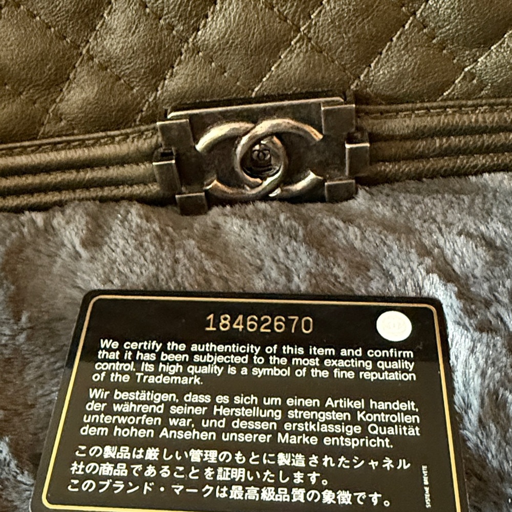 Chanel Large Boy Bag - Picture 17 of 17